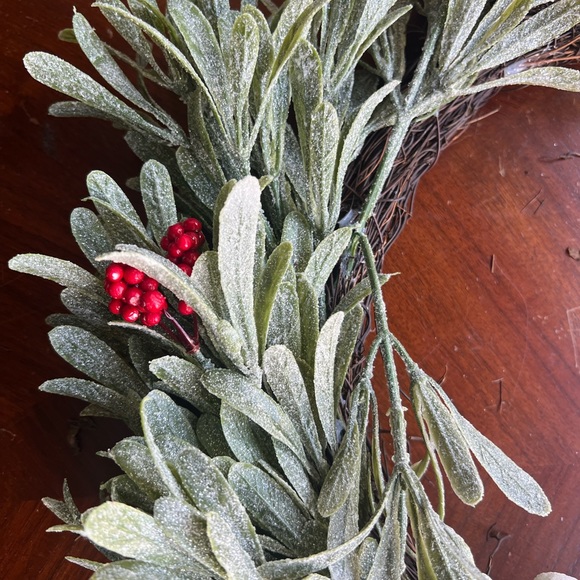 CHRISTMAS WREATH Holiday Pine Cherry Blossom Wreath - Picture 6 of 9